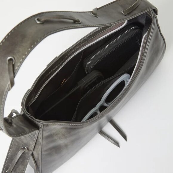 Laced-Up Detail Shoulder Bag Distressed Black - Picture 3 of 6